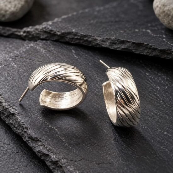 Aros Pequeños Anchos de Plata 925 con Textura, Milagro Rousse