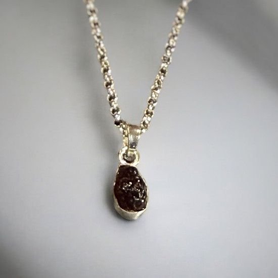 COLGANTE RODOLITA, COLGANTE PEQUEÑO DE PLATA CON PIEDRA NATURAL, MILAGRO ROUSSE