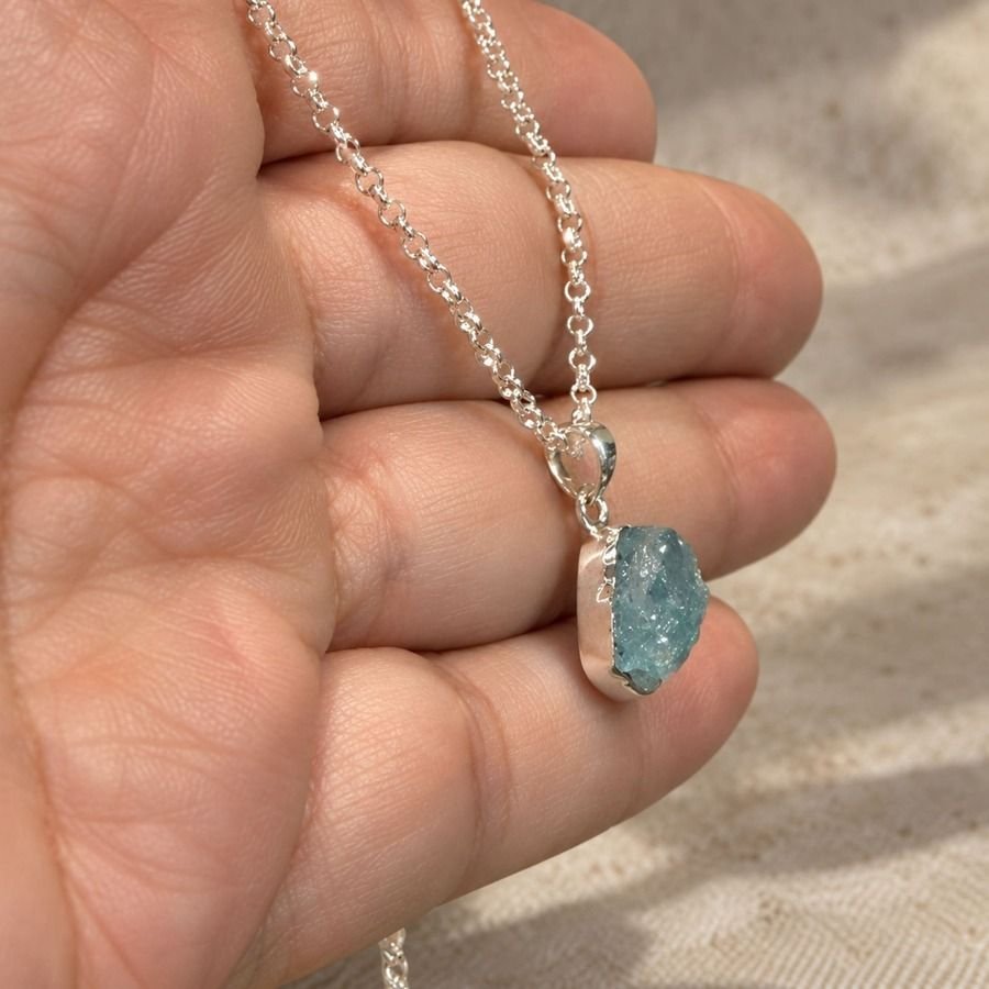 Colgante Topacio Azul, Colgante pequeño de topacio azul en bruto con cadena de plata 925, milagro rousse